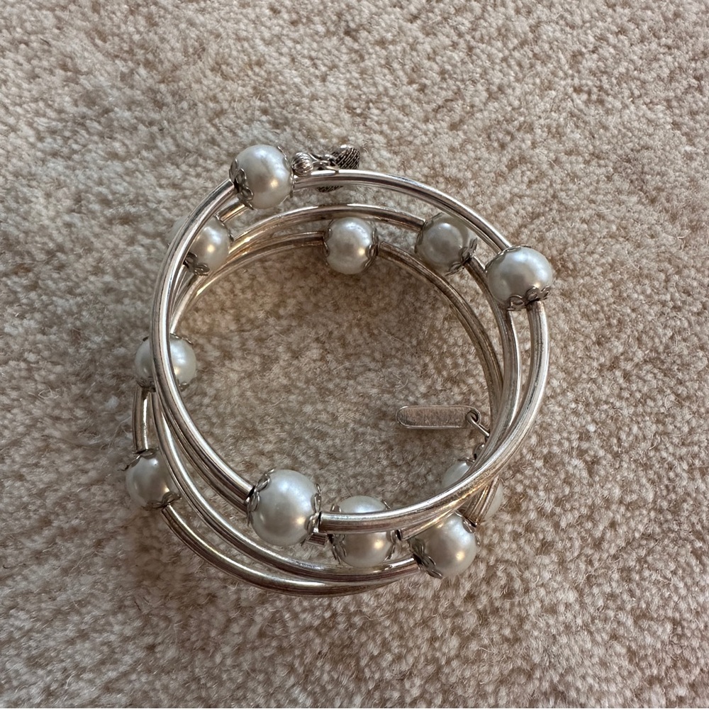 Van Galz Wrap Around Bracelet 💎